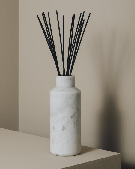 HANDLE TALL CARRARA image 2 | Marble Furniture | MAAMI HOME