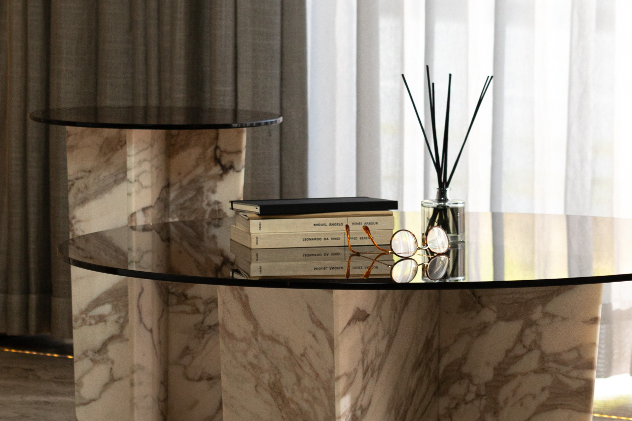 Marble Decor  - Introducing Quina: A Fusion of Elegance and Functionality