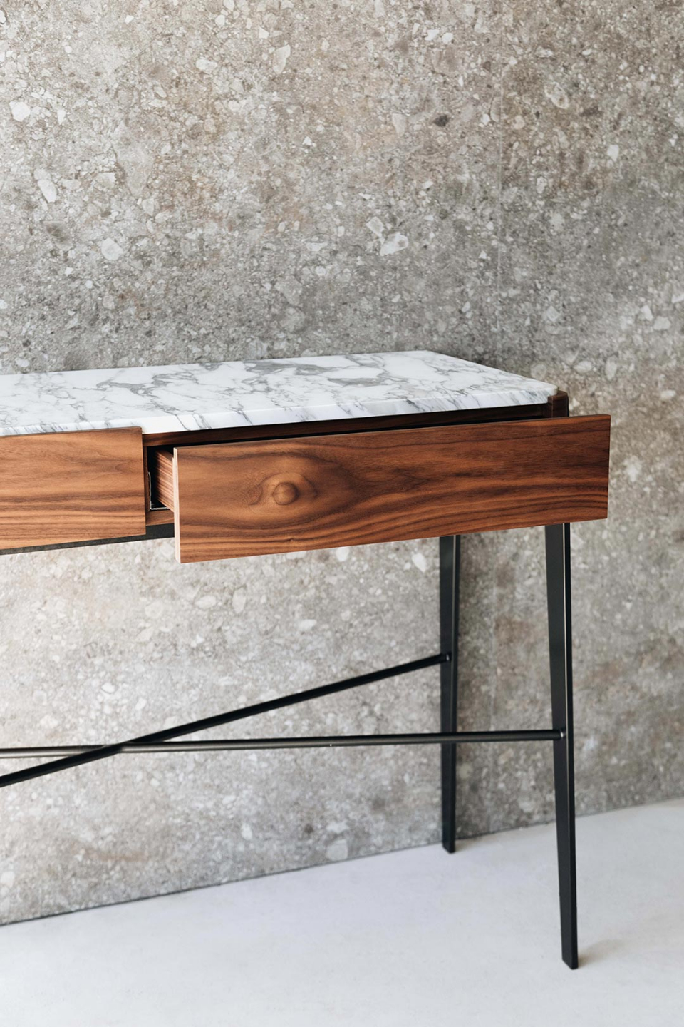 BOUVET CONSOLE ARABESCATO image 0 | Marble Consolas | MAAMI HOME 