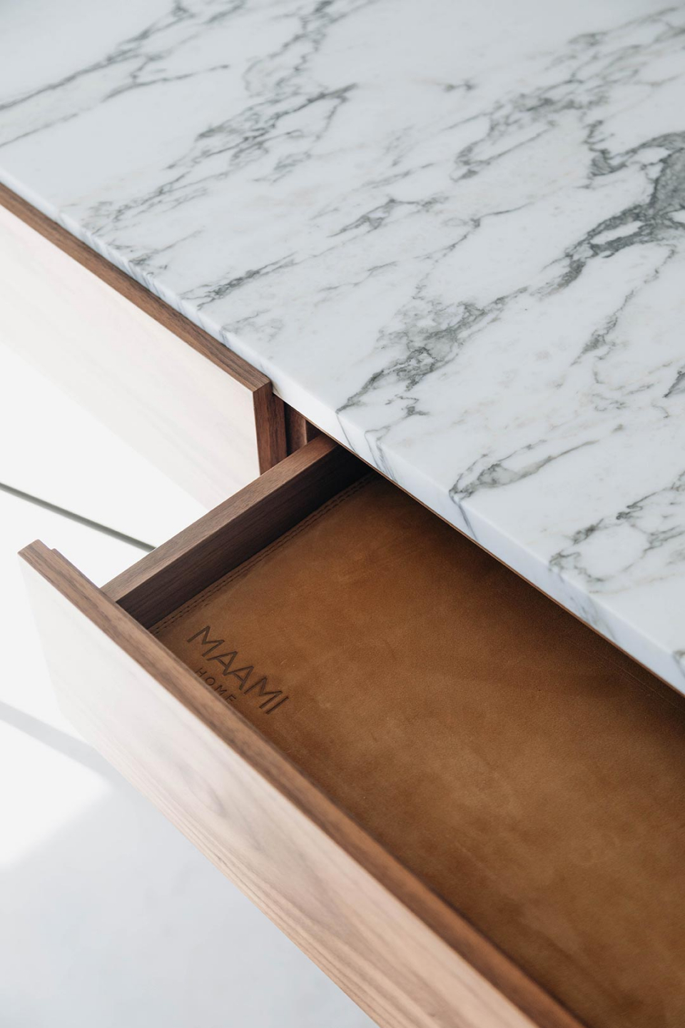 BOUVET CONSOLE ARABESCATO image 5 | Marble Consoles | MAAMI HOME 