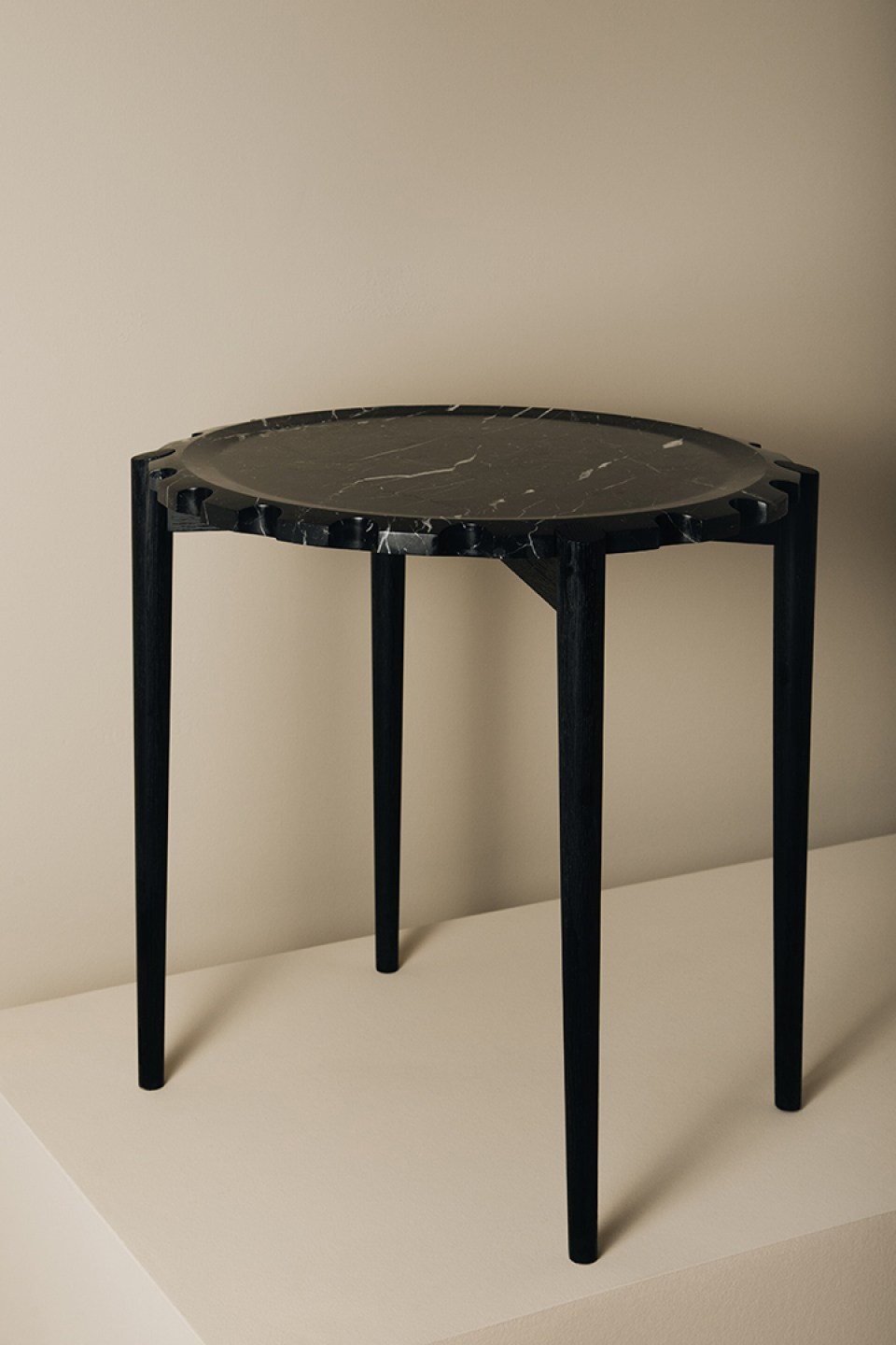 CLOCK NERO MARQUINA image 2 | Marble Side Tables | MAAMI HOME 