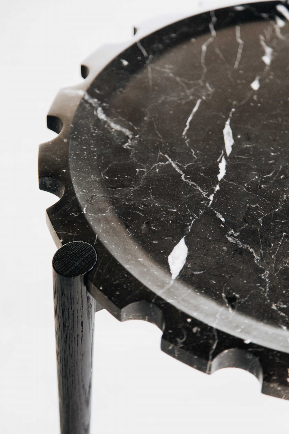 CLOCK NERO MARQUINA image 1 | Marble Side Tables | MAAMI HOME 