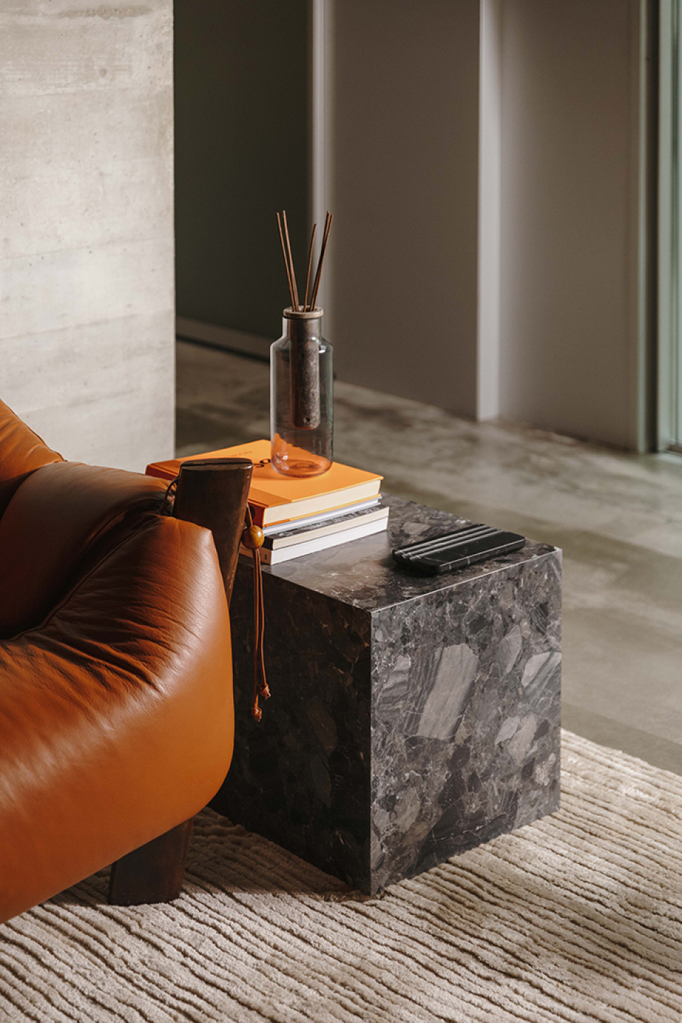 EDGE H GRIS ALVITO image 1 | Marble Side Tables | MAAMI HOME 