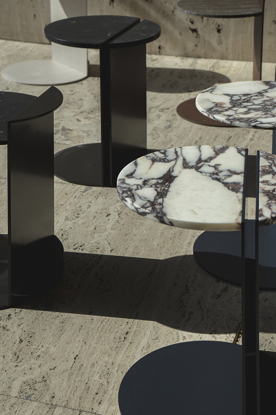 HALF NERO MARQUINA image 4 | Marble Side Tables | MAAMI HOME 