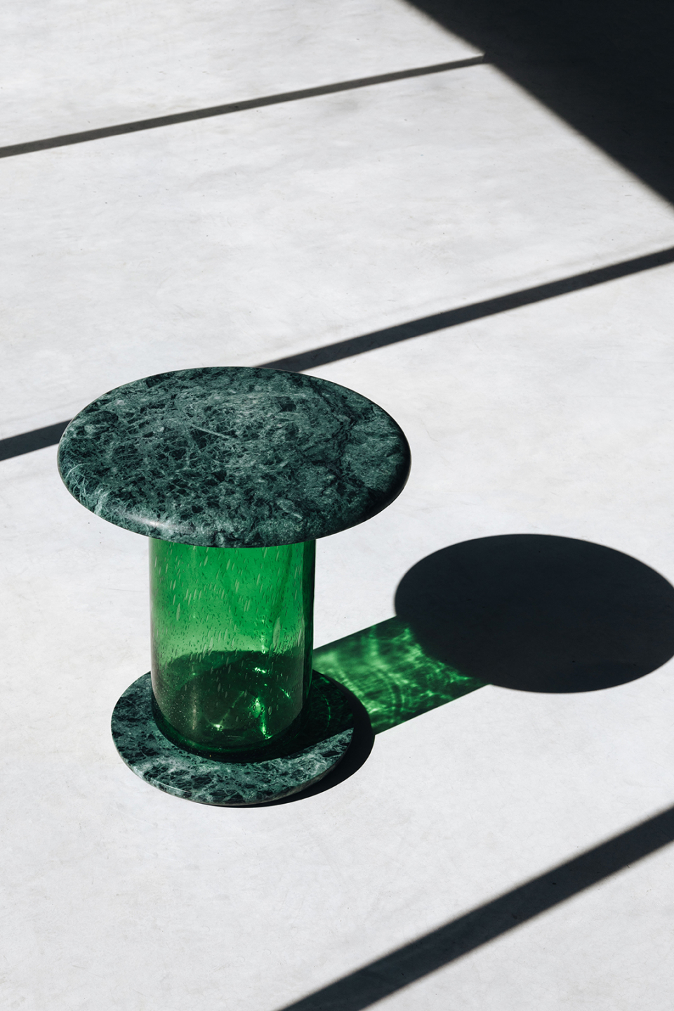 BUBBLE GREEN GUATEMALA image 2 | Marble Side Tables | MAAMI HOME 