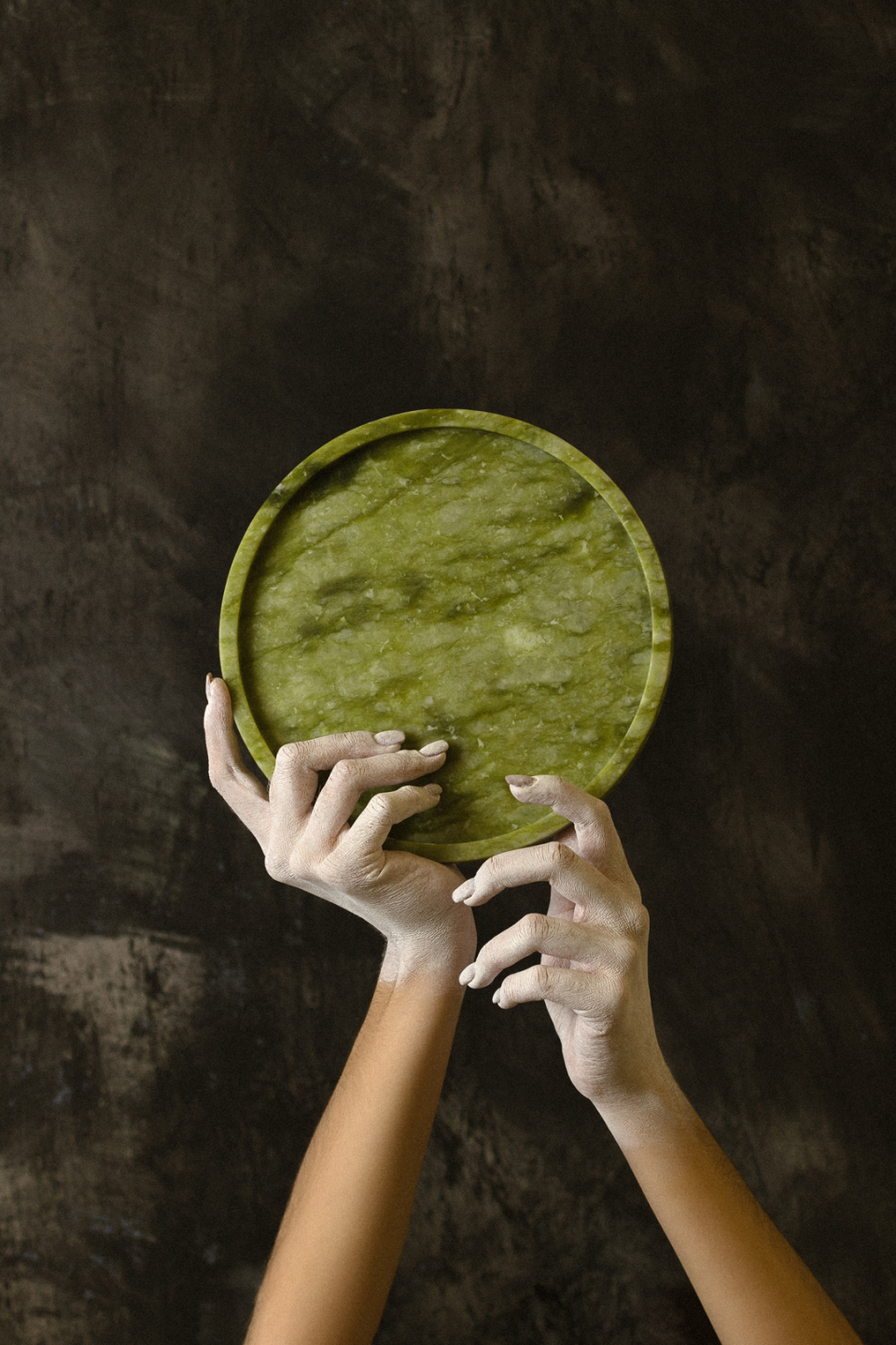 ROUND PLATE MING GREEN image 0 | Marble Limited Series | MAAMI HOME 