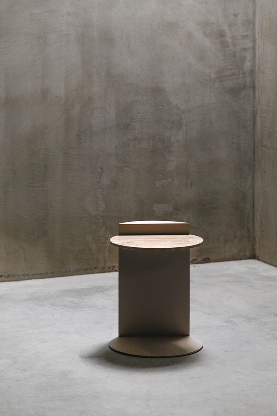 LINEA TRAVERTINE image 2 | Marble Side Tables | MAAMI HOME 