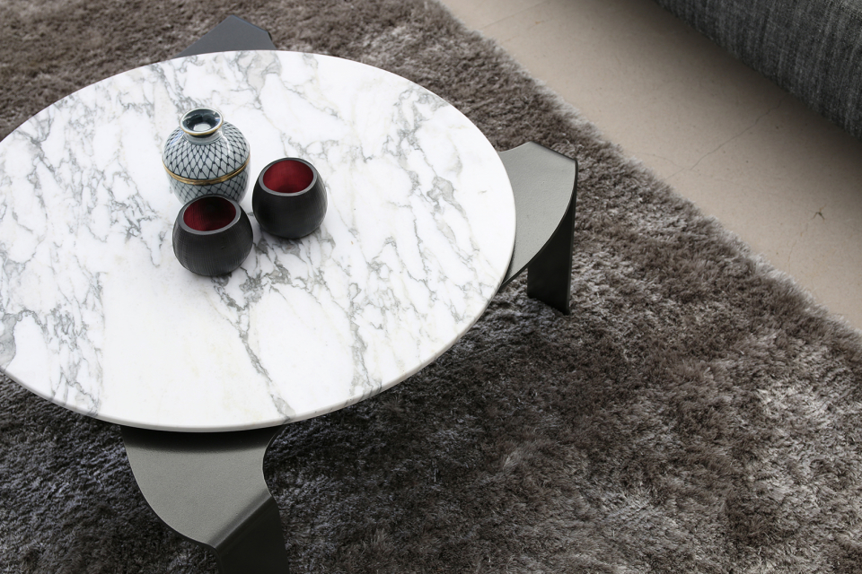 MOON ARABESCATO image 2 | Marble Coffee Tables | MAAMI HOME 
