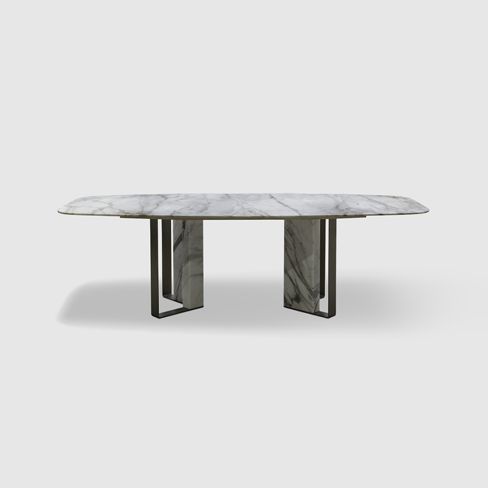 NIBBLES CALACATTA image 1 | Marble Dining Tables | MAAMI HOME 