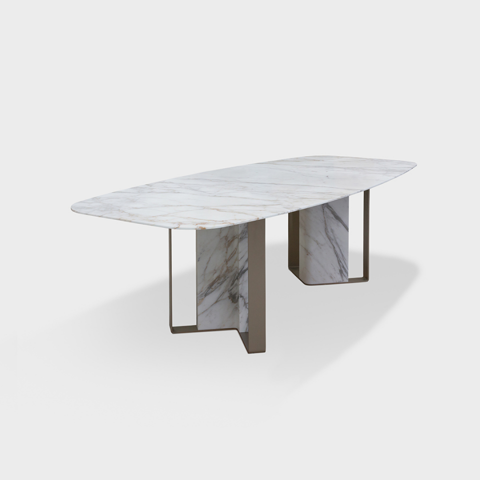 NIBBLES CALACATTA image 0 | Marble Dining Tables | MAAMI HOME 