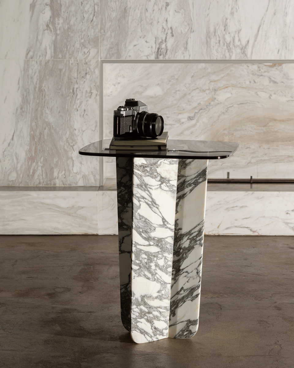 QUINA ARABESCATO image 0 | Marble Side Tables | MAAMI HOME 