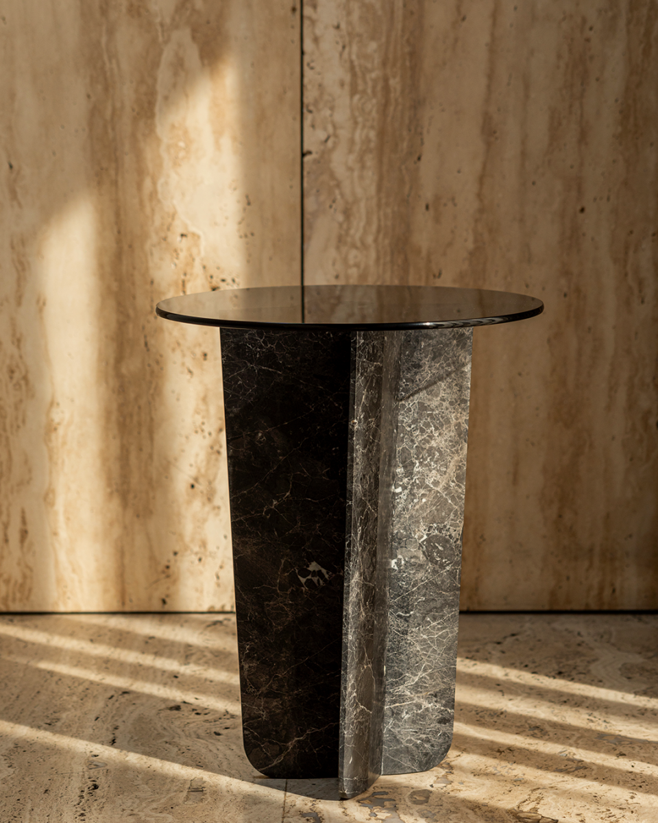 QUINA SPIDER GREY image 0 | Marble Side Tables | MAAMI HOME 