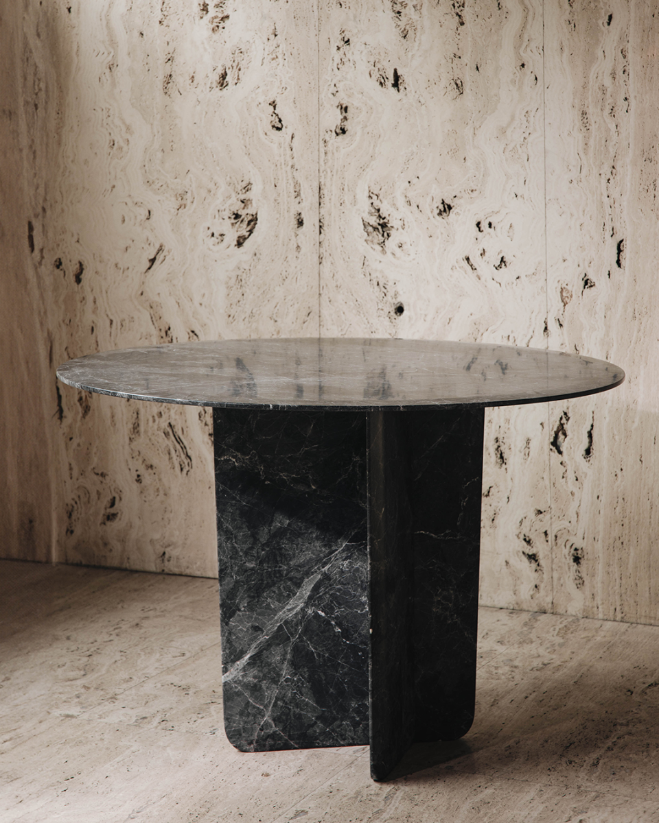 QUINA DINING SPIDER MARBLE image 3 | Marble Dining Tables | MAAMI HOME 