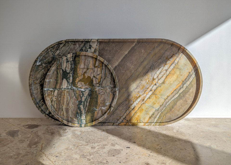 ROUND PLATE POCAHONTAS image 4 | Marble Accessories | MAAMI HOME 