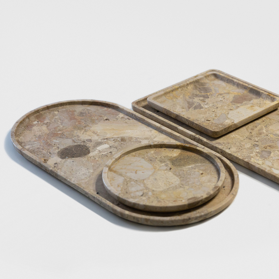 ROUND TRAY KUNIS BRESCIA image 0 | Marble Accessories | MAAMI HOME 