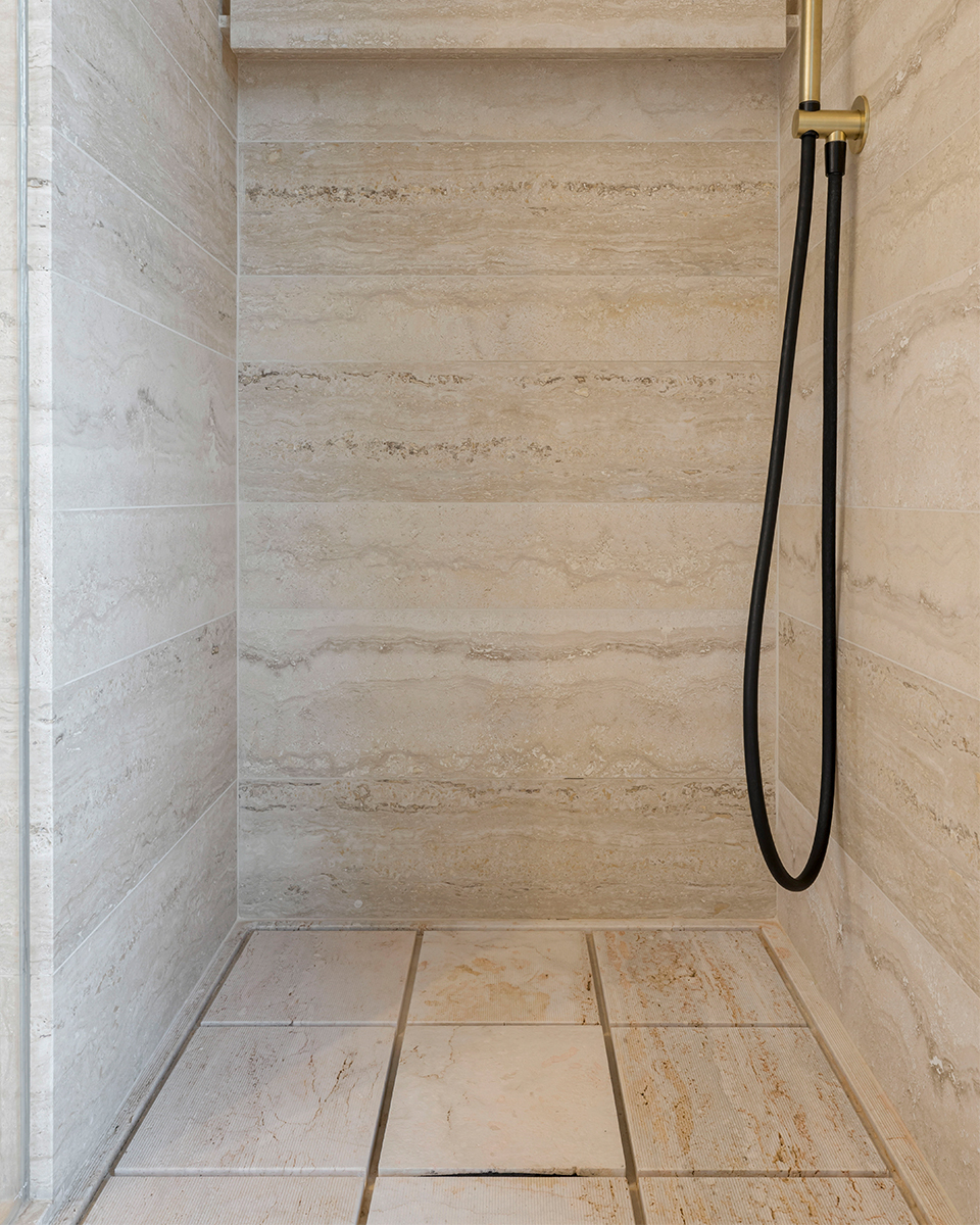 TILED image 2 | Marble Base de Duche | MAAMI HOME 